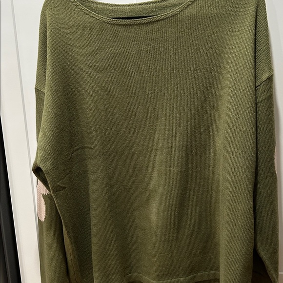 sweater - Picture 2 of 2